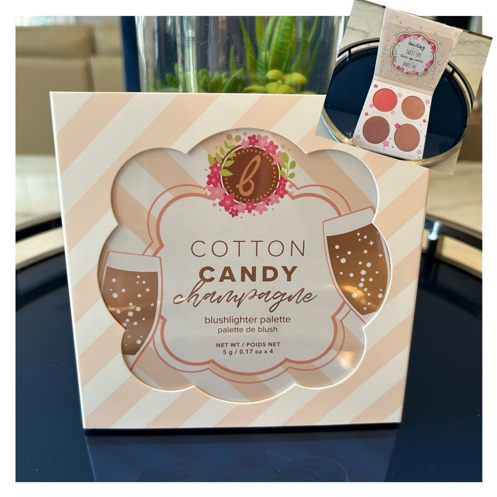 Beauty Bakerie Cotton Candy Champagne Blushlighter Palette 🆕